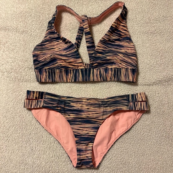 Lululemon Shanti Surf Crossback Top Bikini Bottoms Pink Blue Dream Waves Print - Picture 1 of 14